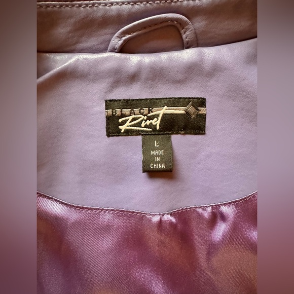 Gorgeous Purple Leather Jacket - Picture 3 of 10